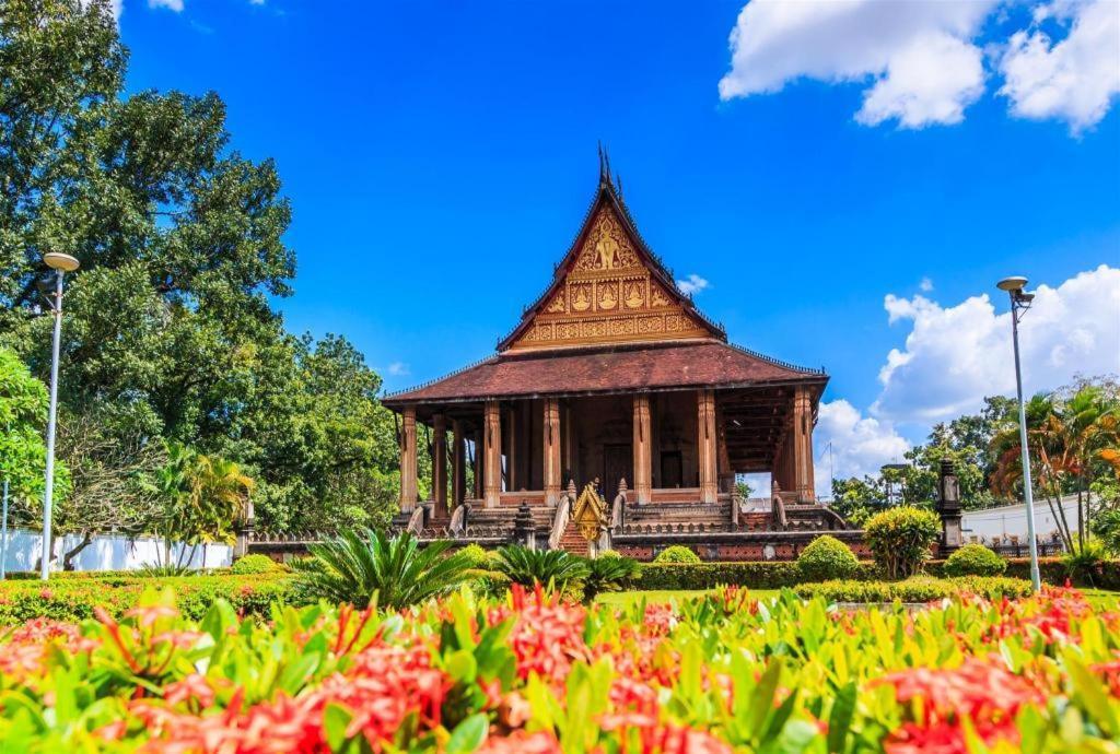Grand Szechuan Hotel Вьентьян Экстерьер фото