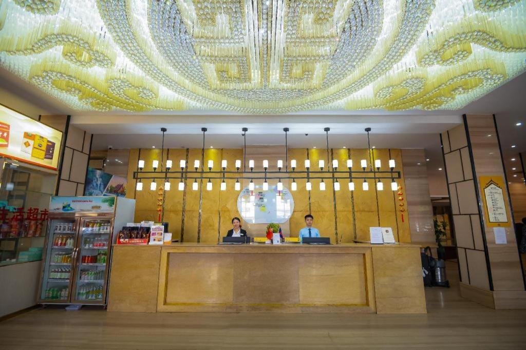 Grand Szechuan Hotel Вьентьян Экстерьер фото