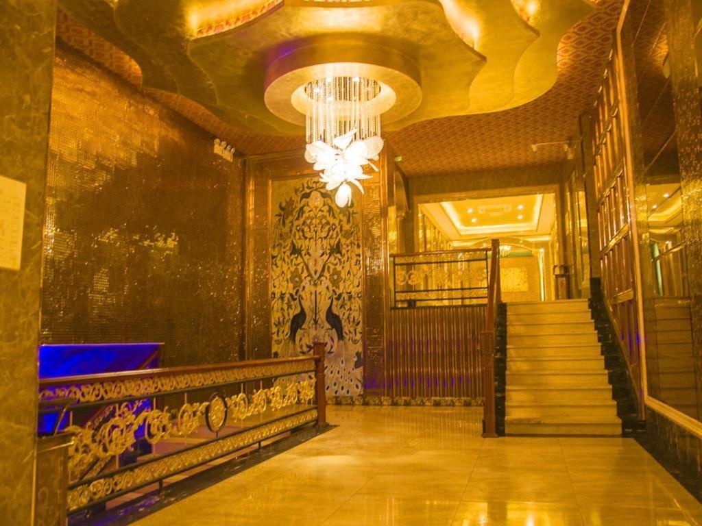 Grand Szechuan Hotel Вьентьян Экстерьер фото