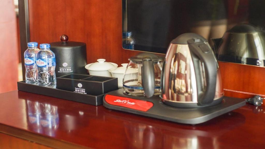 Grand Szechuan Hotel Вьентьян Экстерьер фото