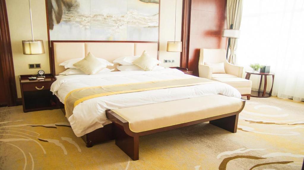 Grand Szechuan Hotel Вьентьян Экстерьер фото