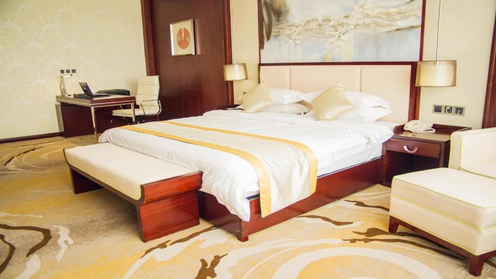 Grand Szechuan Hotel Вьентьян Экстерьер фото