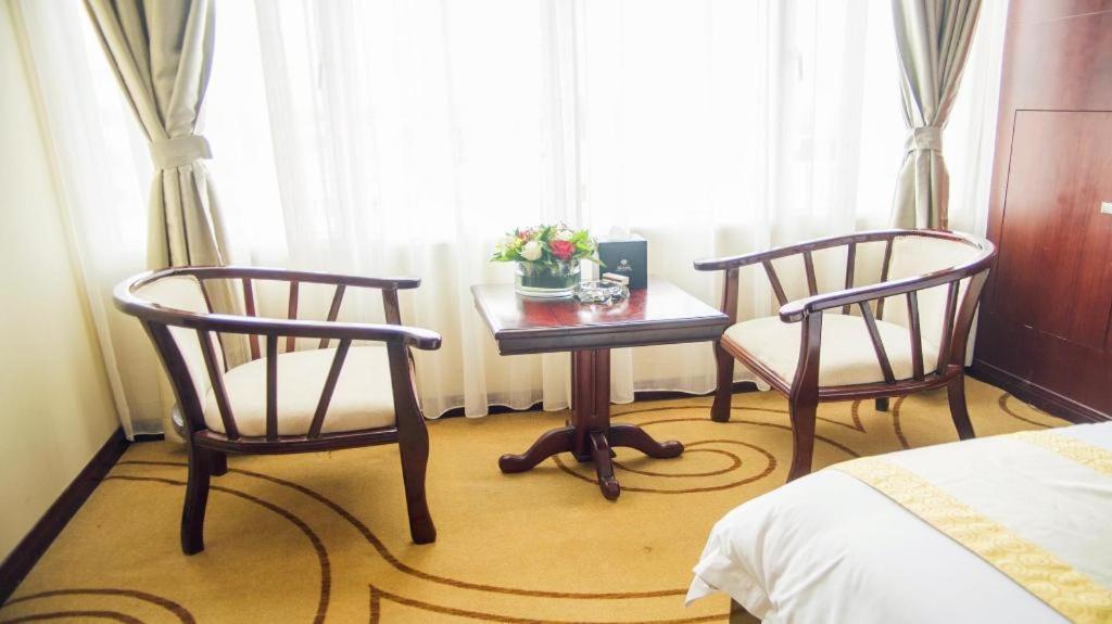 Grand Szechuan Hotel Вьентьян Экстерьер фото