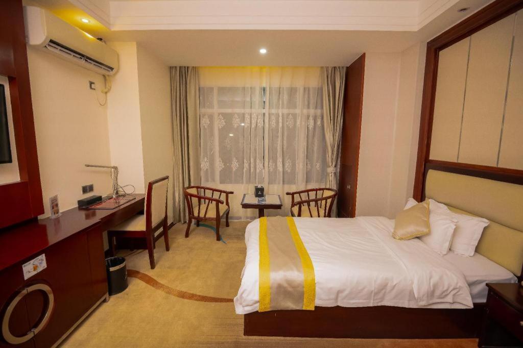 Grand Szechuan Hotel Вьентьян Экстерьер фото