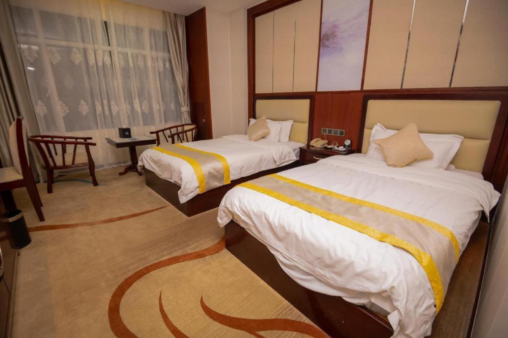 Grand Szechuan Hotel Вьентьян Экстерьер фото