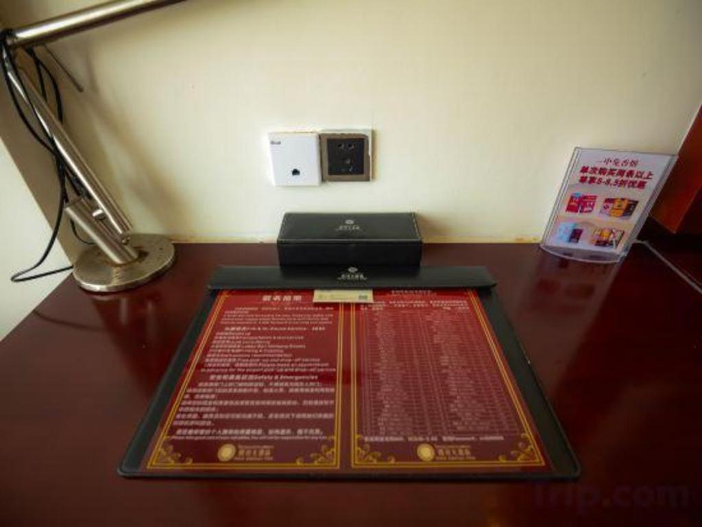 Grand Szechuan Hotel Вьентьян Экстерьер фото