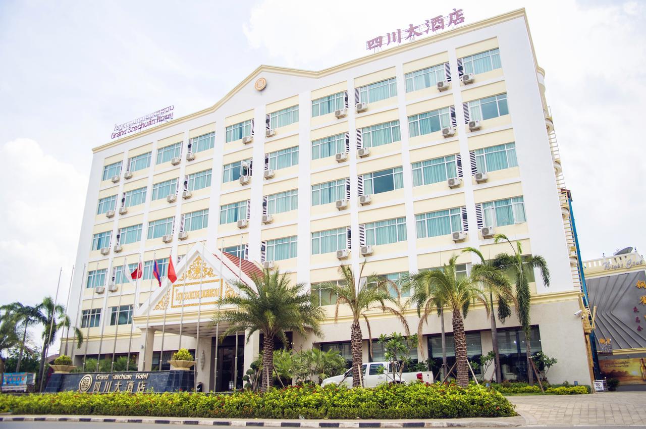 Grand Szechuan Hotel Вьентьян Экстерьер фото